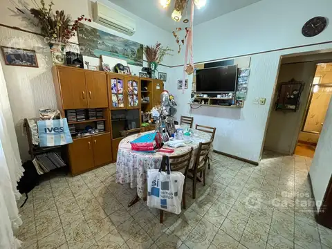 Depto Tipo Casa en Venta de 5 ambientes