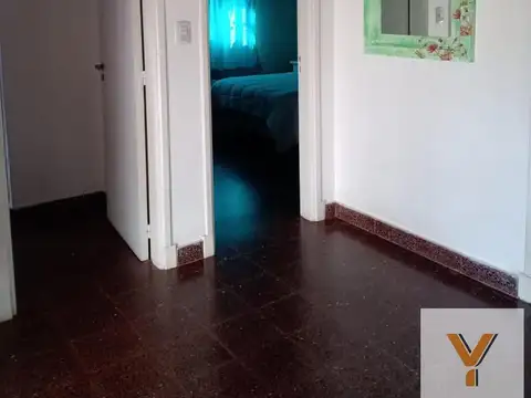 Casa en Venta - 4 Dormitorios 3 Baños - 800mts - Miramar