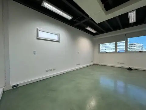 Oficina Monoambiente con 2 baños