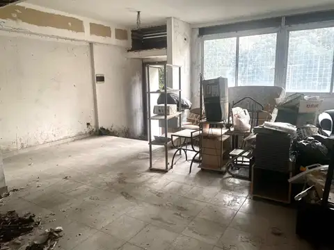 Tomas Liberti 425 , Piso PB