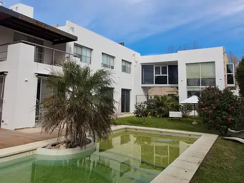 Casa en Venta en Santa María del Tigre, USD 895.000