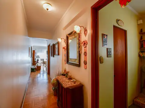 Departamento 5 ambientes con 2 baños