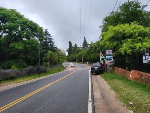 VENDO CASA EN RIO CEBALLOS C/PILETA, SOBRE R.  E98