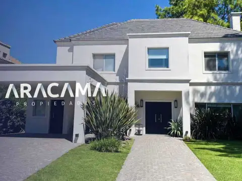 Casa en Venta en Saint Thomas Este Oeste - Canning