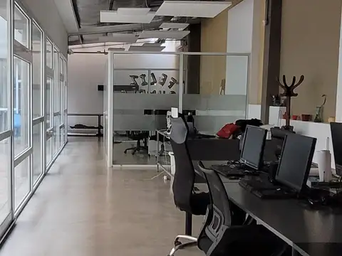 Oficina en alquiler ubicado en Parque Patricios