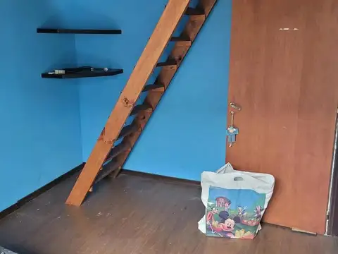 Casa 6 ambientes con 4 baños