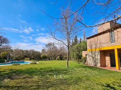 Country Causana