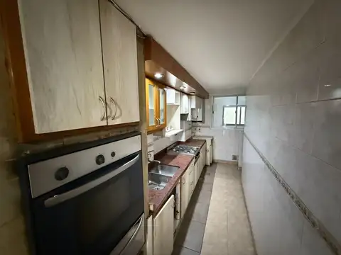 VENTA DEPARTAMENTO 5 AMBIENTES CON PATIO Y BALCON