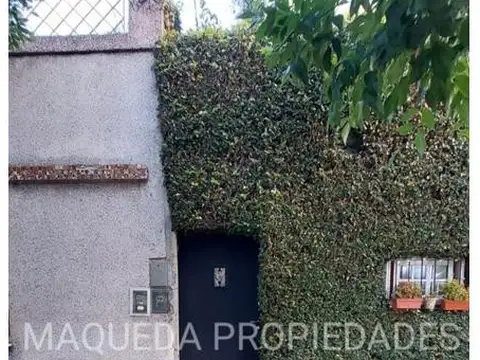 Depto Tipo Casa en Venta de 4 ambientes