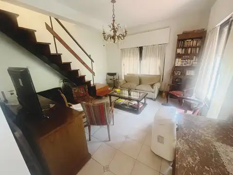 Depto Tipo Casa en Venta de 4 ambientes