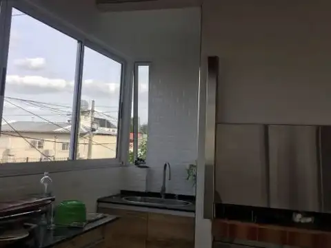 OPORTUNIDAD CASA MODERNA 3 AMB CON PARRILLA ESCUCHA OFERTAS