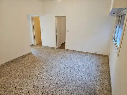 Unanue 1900, Piso 2