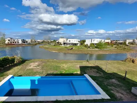 Casa en alquiler anual en el Cantón