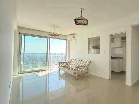 VENDE DEPARTAMENTO 2 AMB piso 14 CON COCHERA