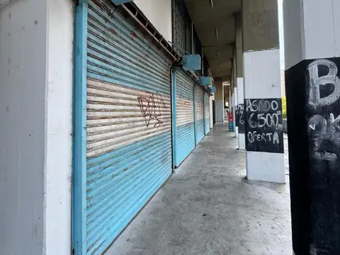 Local en Alquiler en Villa Lugano, $ 680.000