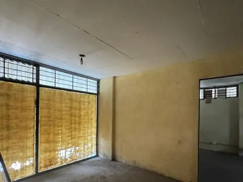 ALQUILER CUATRO LOCALES LUGANO 1 Y 2