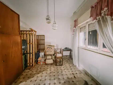 Depto Tipo Casa en Venta 50 años