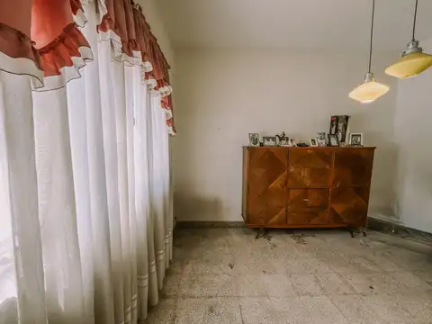 Depto Tipo Casa en Venta en Lanús Oeste, USD 94.999