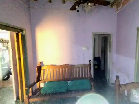 CASA TRES AMBIENTES EN BUENA ZONA