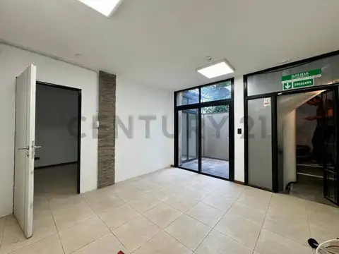 Junín 212 , Piso 0