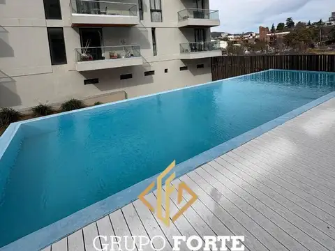 Jose Hernández 100