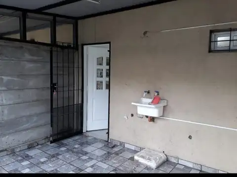 Departamento en Alquiler en Paso Del Rey, $ 450.000