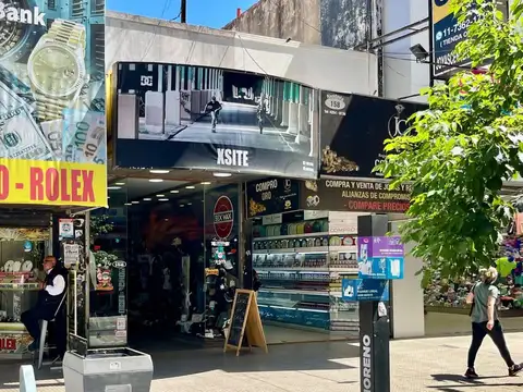 Peatonal Rivadavia 100