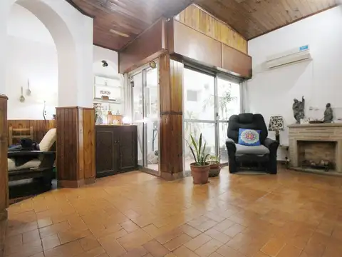 Depto Tipo Casa en Venta de 4 dormitorios