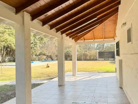 Casa en venta reciclada a Nuevo! en Exaltación de la Cruz