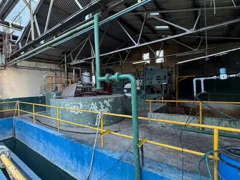 Depósito en Llavallol