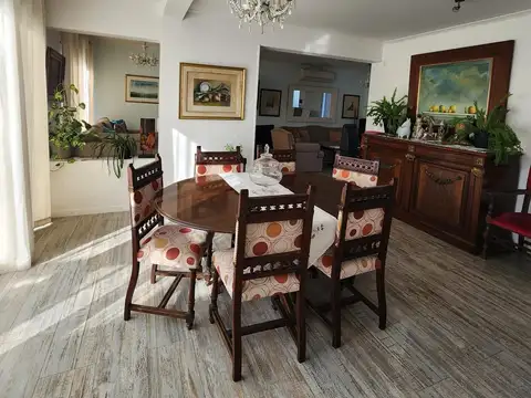 Casa en Alquiler de 3 dormitorios