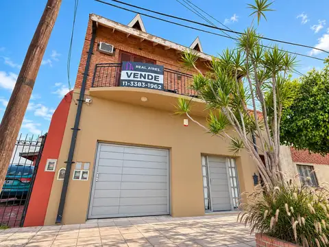 Depto Tipo Casa 4 ambientes con 2 baños