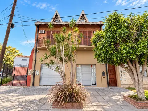 Depto Tipo Casa en Venta en Villa Lynch, USD 139.000