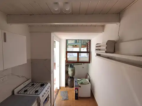 Dúplex 3 Ambientes en Calle Esquiú, 2 Dormitorios, 2 Baños!