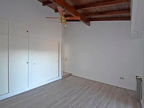 Duplex 3 dormitorios y patio Laprida 2478 Florida