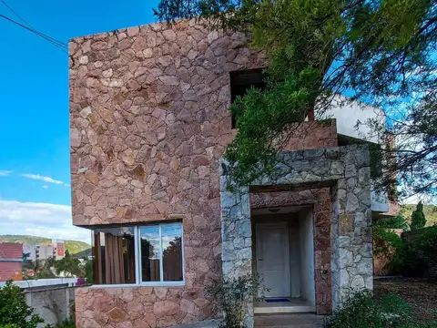 Hotel en Venta en Villa Carlos Paz, USD 330.000
