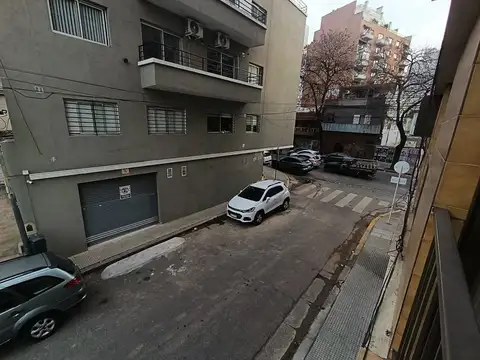 Lindo departamento 2 ambientes con patio
