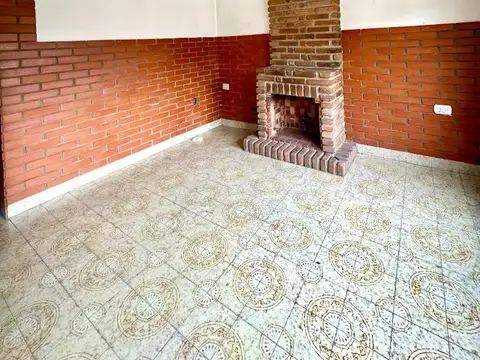 Casa en Alquiler en Llavallol, $ 800.000