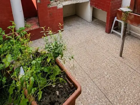 Depto Tipo Casa 4 ambientes con 2 baños