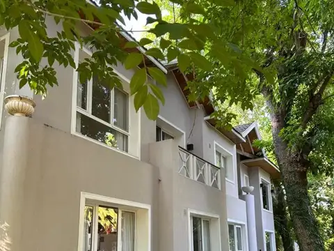 Casa en Venta en Abril Club De Campo, USD 795.000