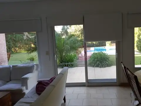 Casa en Alquiler Temporal con 6 cocheras