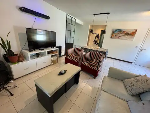 Mejico 400, Piso 1
