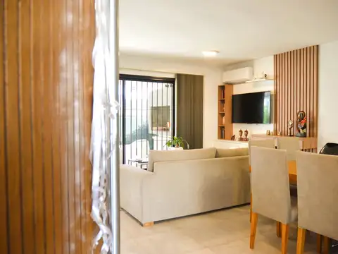 Casa en Venta en Los Nogales, USD 123.000