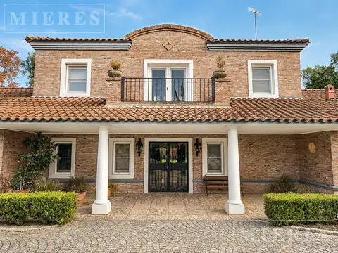 Casa en Venta en Martindale Country Club, USD 950.000