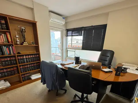 Oficina en Venta 40 años