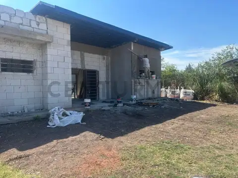 Casa 3 ambientes con 1 baño