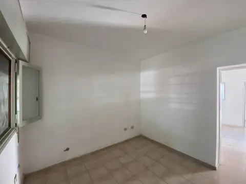 Depto Tipo Casa en Alquiler de 1 dormitorio