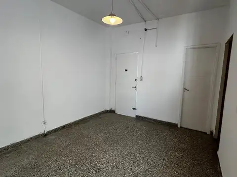 Depto Tipo Casa en Alquiler en Morón Sur, $ 600.000