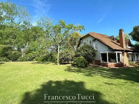 Casa en Alquiler de 4 dormitorios