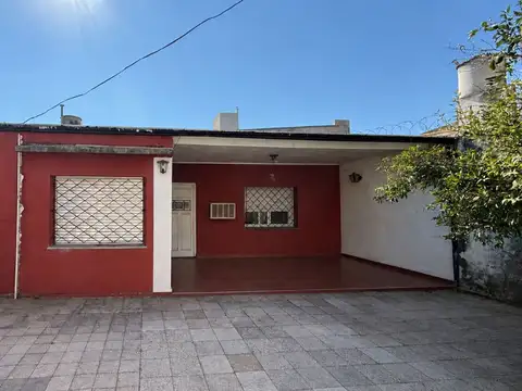 SE VENDE CASA INTERNA UNICA DE 2 DORMITORIOS